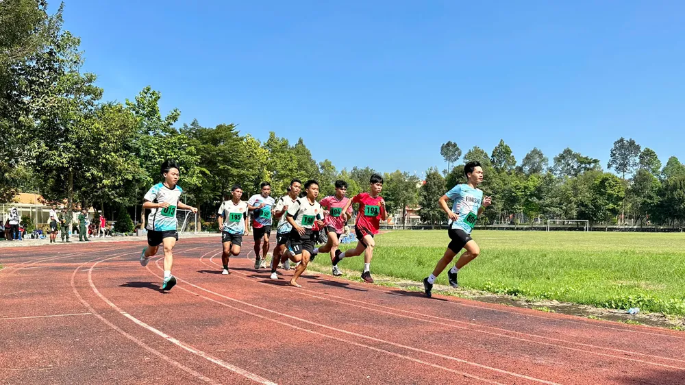 Phú Giáo điền kinh 3.jpg