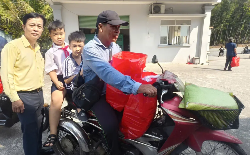 Tết đến sớm với trẻ em có hoàn cảnh đặc biệt