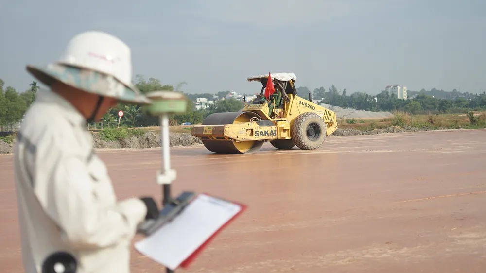 vượt nắng 4.jpg