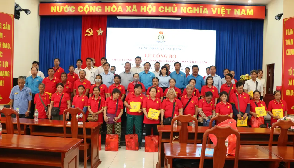 Ra mắt Nghiệp đoàn bán vé số xã Bàu Bàng