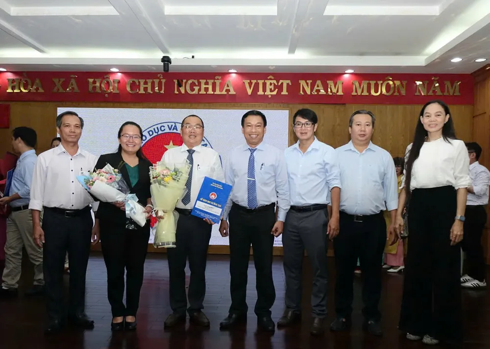 pho htruong nht.jpg