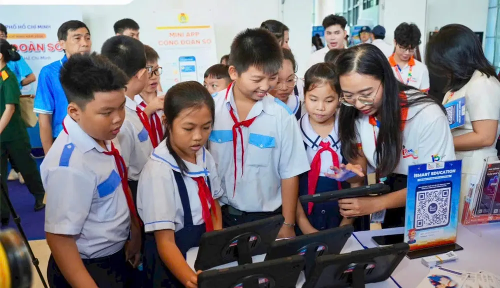 “Bình dân học vụ số”- bệ đỡ đưa AI vào trường học