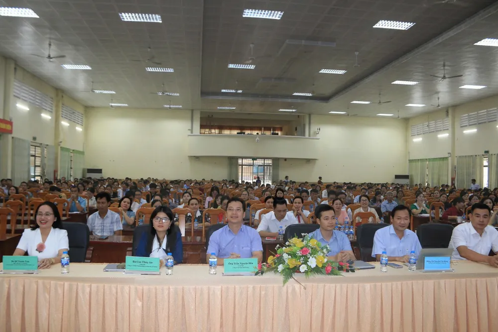 truyen thong 2.jpg