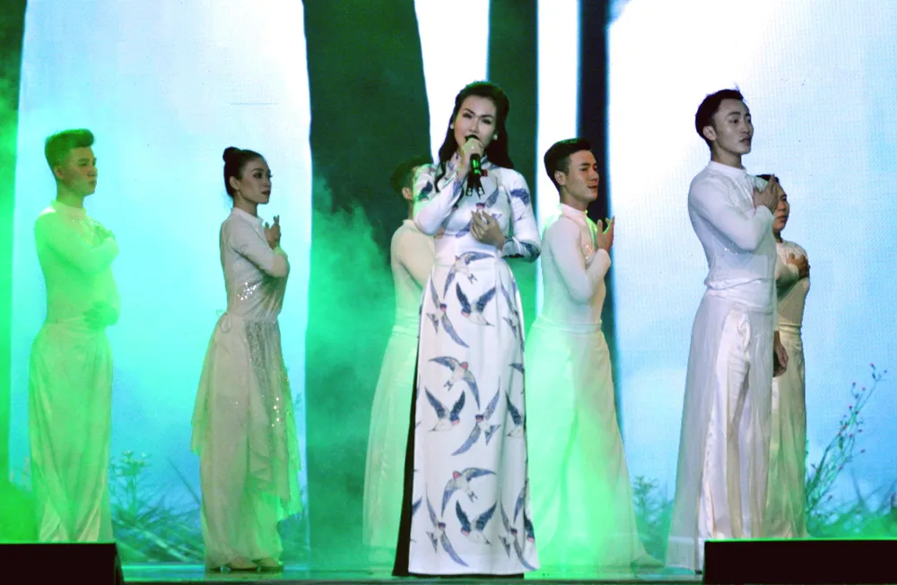 Chương trình ca nhạc “Có mùa thu nào đang ở lại?” ảnh 1