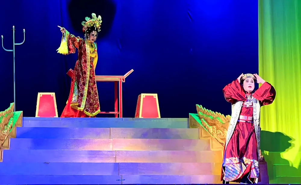 Ra mắt vở hát bội Vương quyền ảnh 3