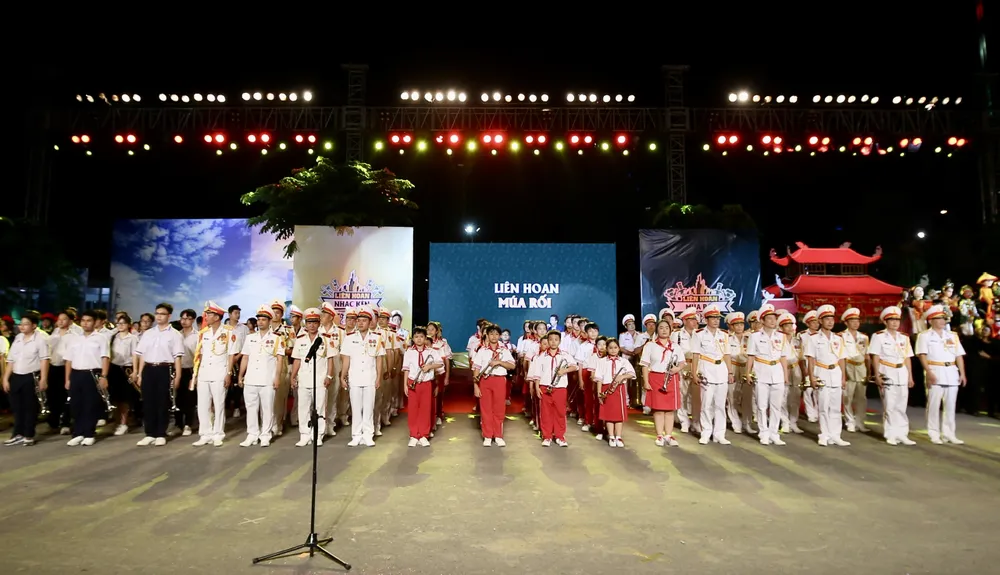 Lễ khai mạc Liên hoan Nhạc kèn và Liên hoan Múa rối TPHCM 2023 diễn ra sôi nổi, cuốn hút khán giả và du khách quốc tế. Ảnh: DŨNG PHƯƠNG