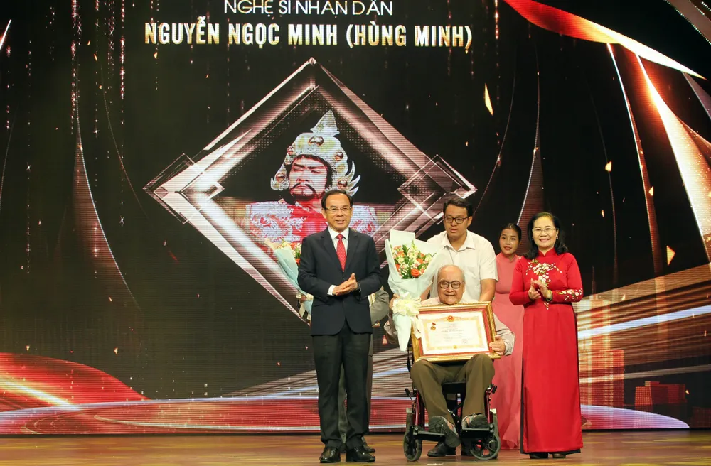 Ngueyn Van Nen - Hung Minh.jpg