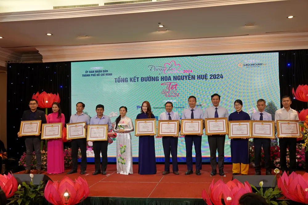 Phan Kieu Thanh Huong Pho GD so noi vu.JPG