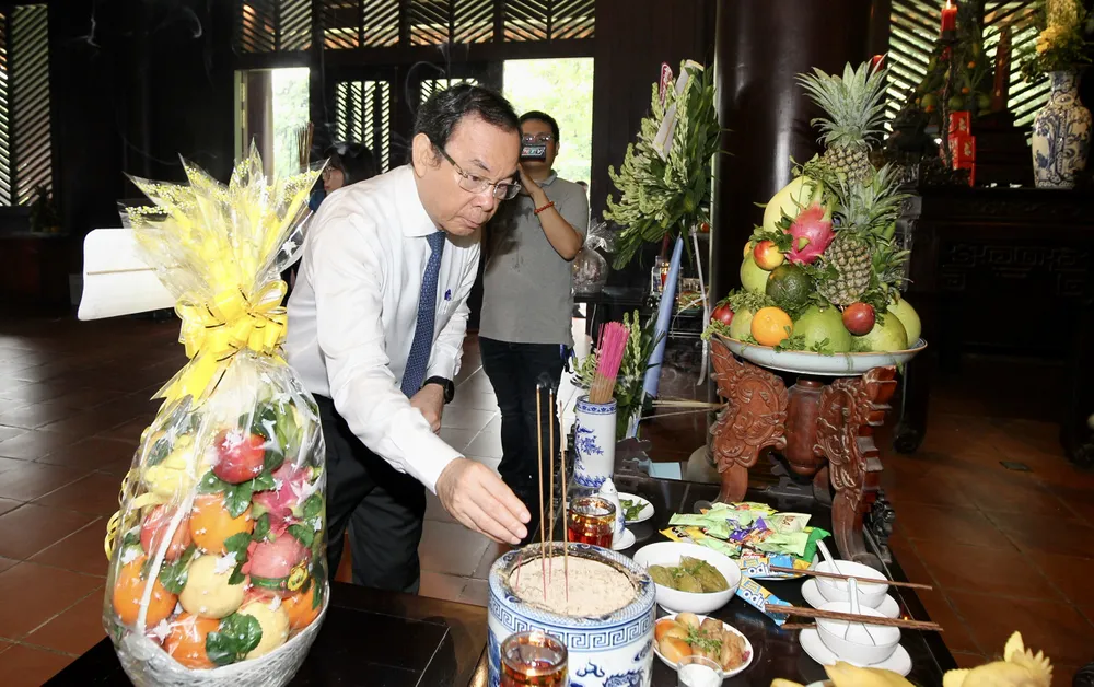 Nguyen Van Nen 3.jpg