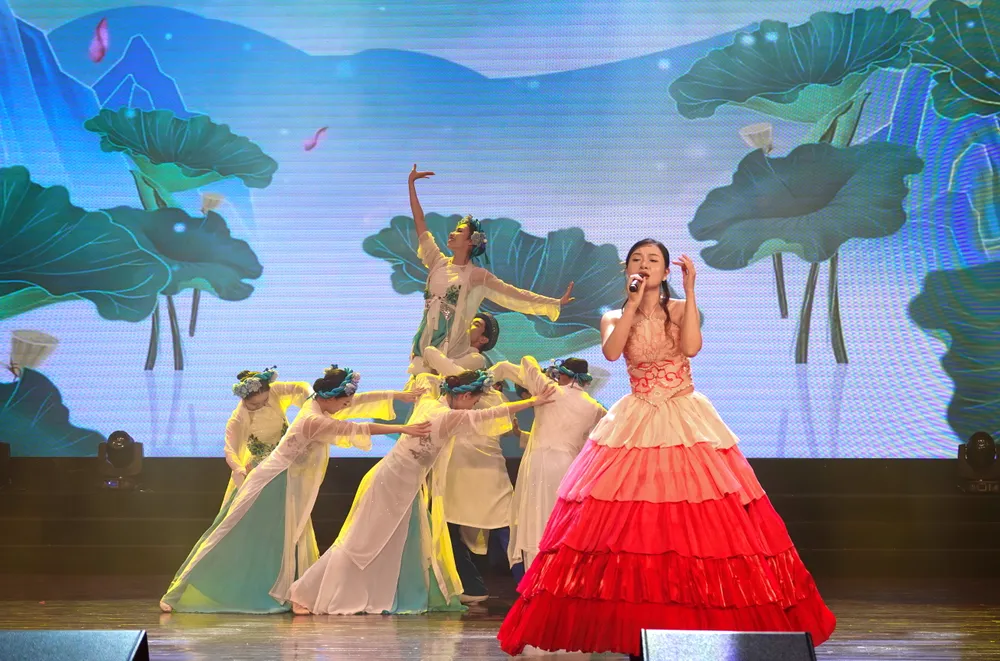 Bong lai - Ng Thi Ngoc Ha.JPG