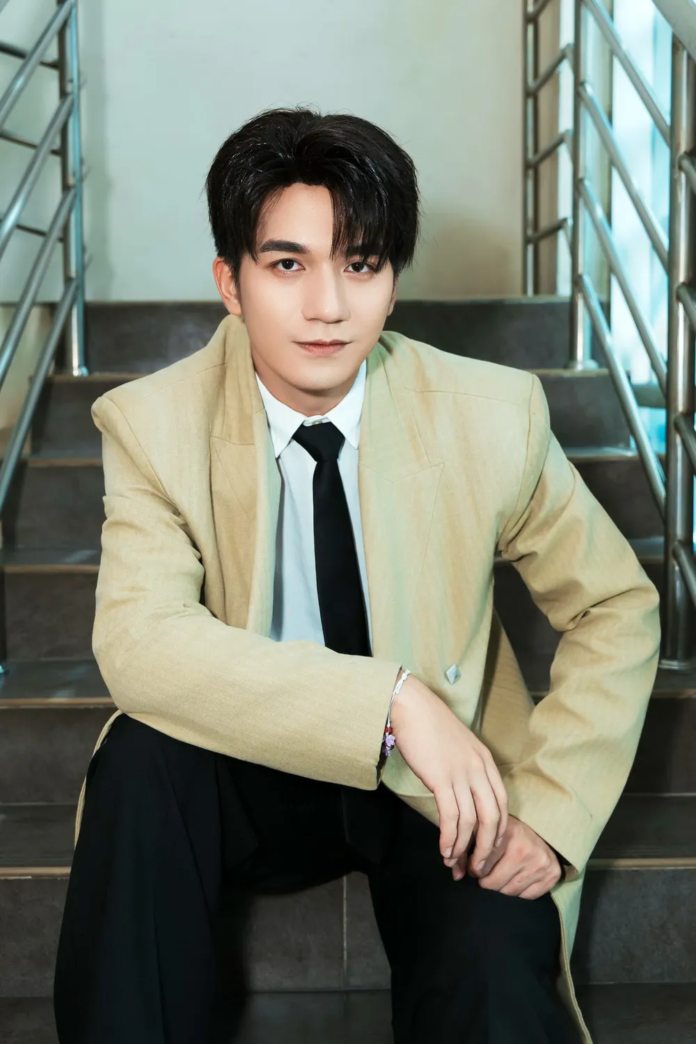 Do Nhat Hoang - Cuong - Mua do.jpg