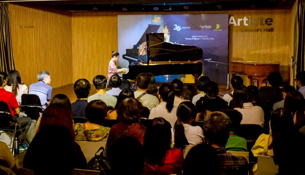 Các buổi biểu diễn của Saigon Classical thu hút sự quan tâm và yêu thích của nhiều bạn trẻ