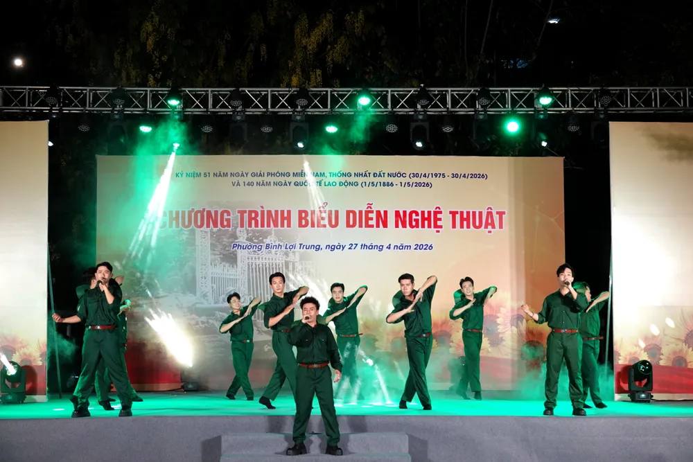 Tien ve SG - VMO.JPG