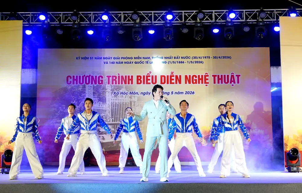 Nguyen Phi HUng - Cuoc song tuoi dep.JPG
