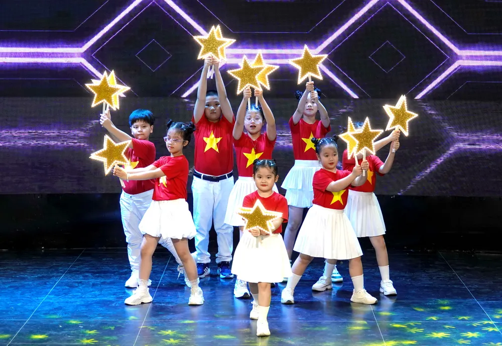 Nhay hien dai - Numberone Kids.JPG