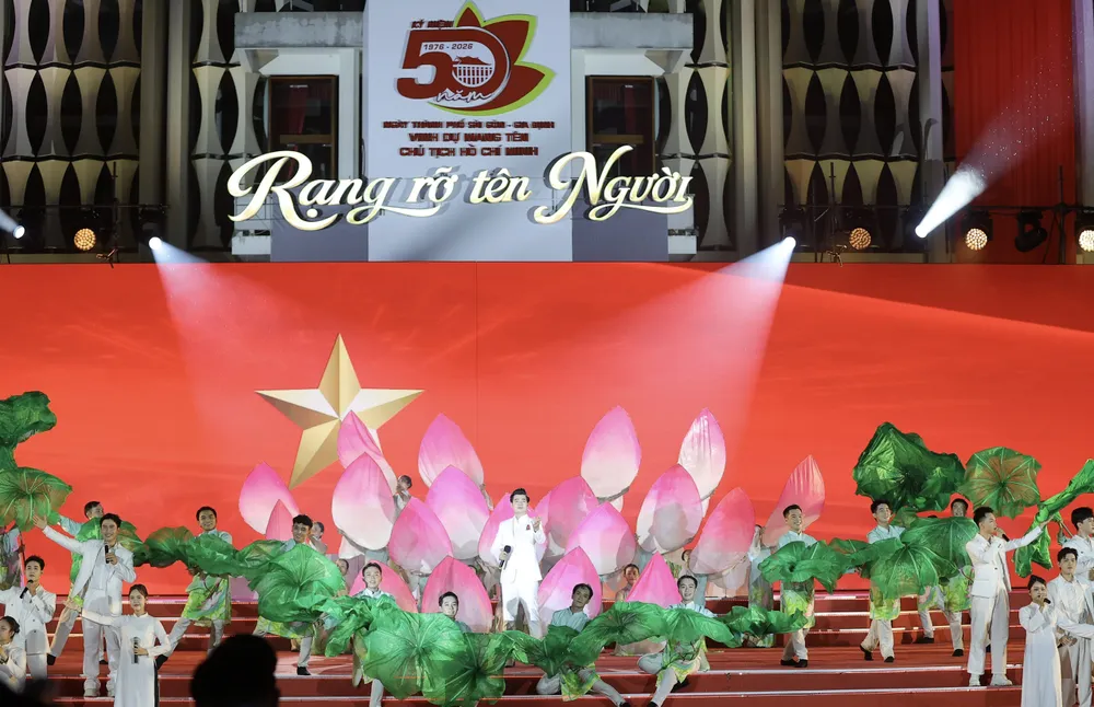 Dao Mac - Ca ngoi Ho Chu Tich.jpg