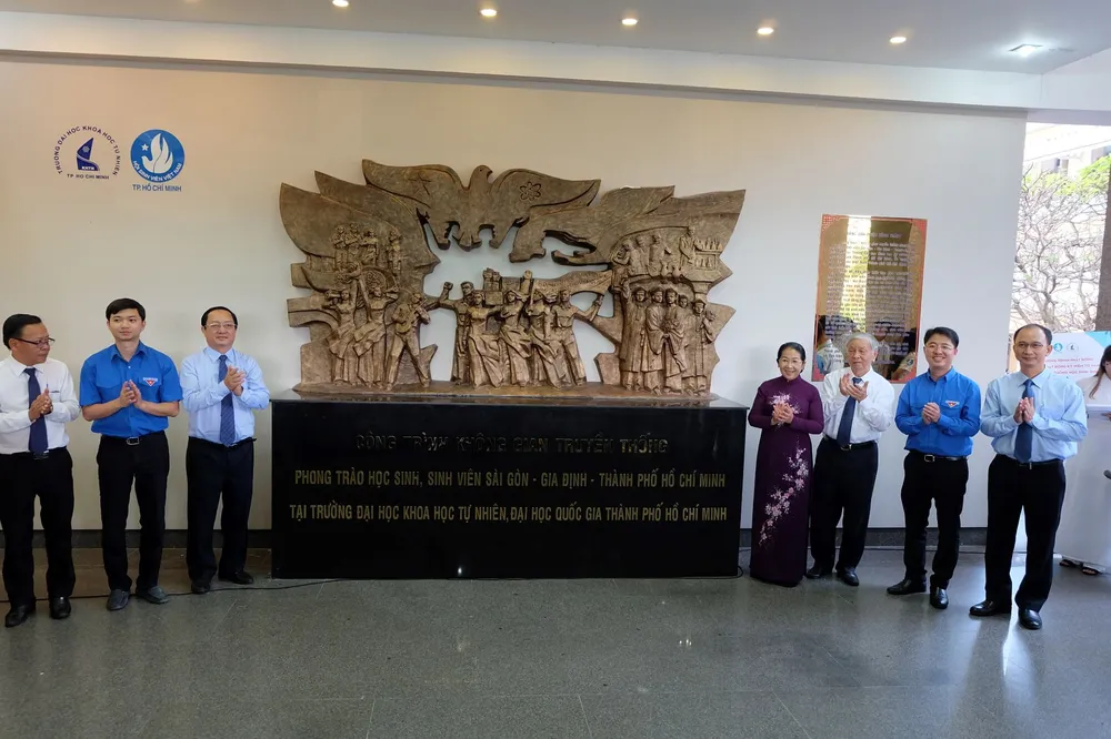 Thành đoàn TPHCM phát động đợt kỷ niệm 90 năm Ngày thành lập Đảng trong đoàn viên thanh niên ảnh 3