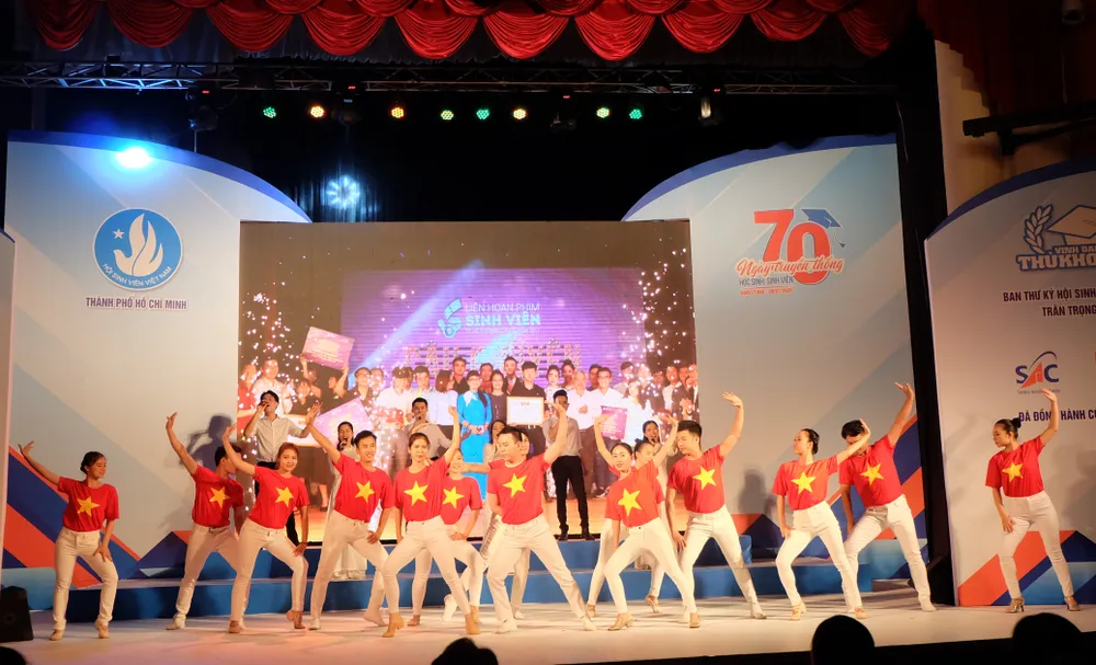 66 thủ khoa tại TPHCM được vinh danh  ảnh 1