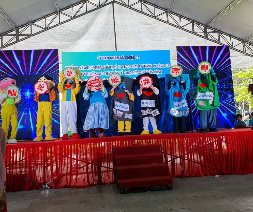 Quận 11 xử phạt 1.216 trường hợp vi phạm về môi trường ảnh 1