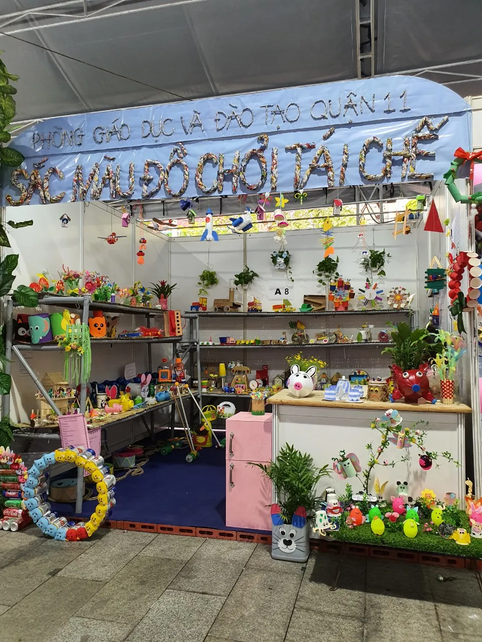 Quận 11 xử phạt 1.216 trường hợp vi phạm về môi trường ảnh 2