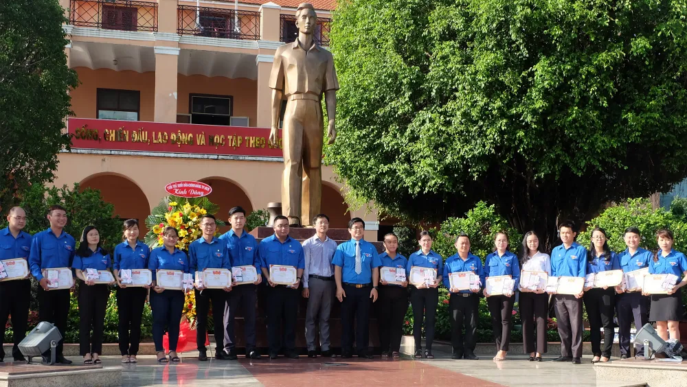 Tuyên dương 78 cá nhân, tập thể “Thanh niên tiên tiến làm theo lời Bác” ảnh 2