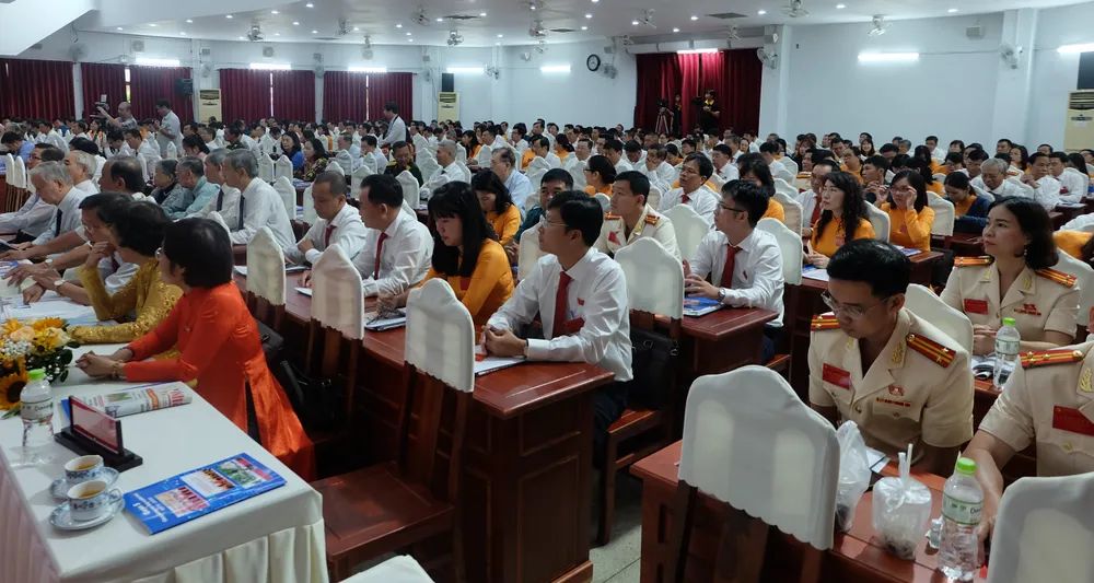 Chú trọng chăm lo, bồi dưỡng, bố trí cán bộ người Hoa ảnh 4