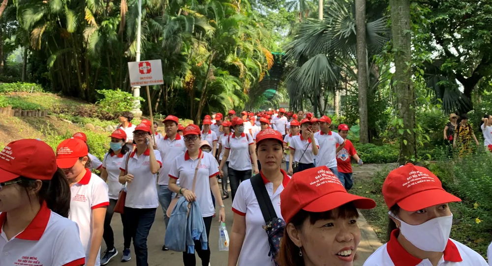 Đi bộ vì công đoàn viên khó khăn ảnh 2