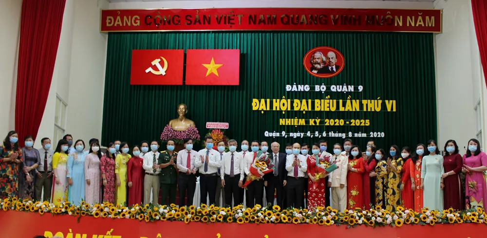 Đồng chí Lâm Đình Thắng tiếp tục làm Bí thư Quận ủy quận 9 ảnh 2