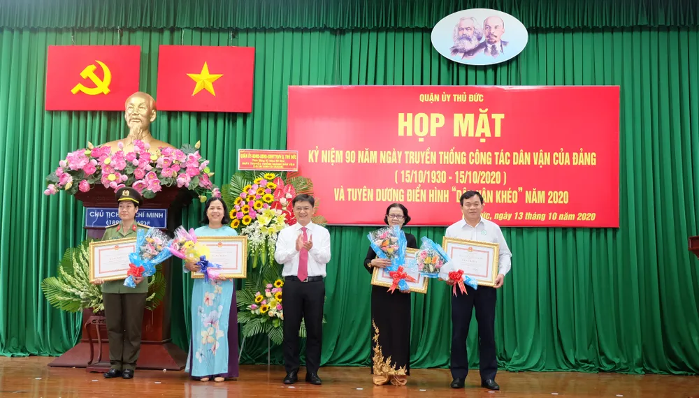 Quận Thủ Đức tuyên dương điển hình dân vận khéo năm 2020 ảnh 2