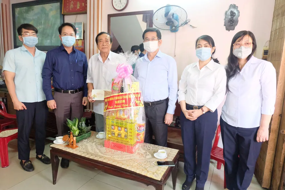 Lãnh đạo TPHCM chúc tết lực lượng vũ trang  ​ ảnh 4