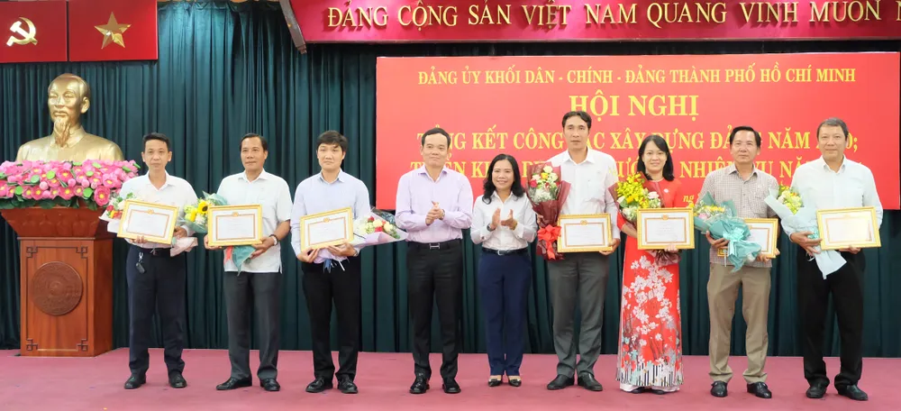 Đảng ủy Khối Dân - Chính - Đảng tổng kết công tác xây dựng Đảng năm 2020 ảnh 3