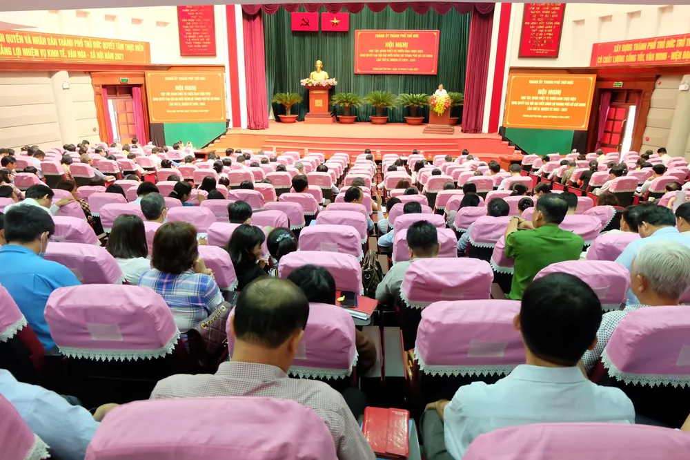 Quán triệt Nghị quyết Đại hội đại biểu Đảng bộ TPHCM lần thứ XI đến cán bộ chủ chốt TP Thủ Đức ảnh 2