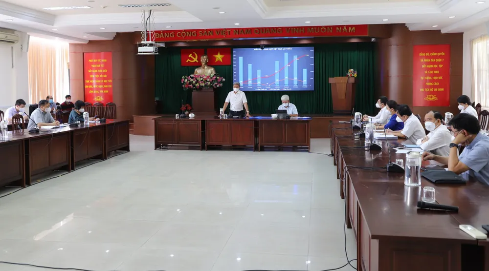 Quận 7 nghiên cứu trưng dụng nguồn lực cơ sở y tế tư nhân vào phòng, chống dịch ảnh 1