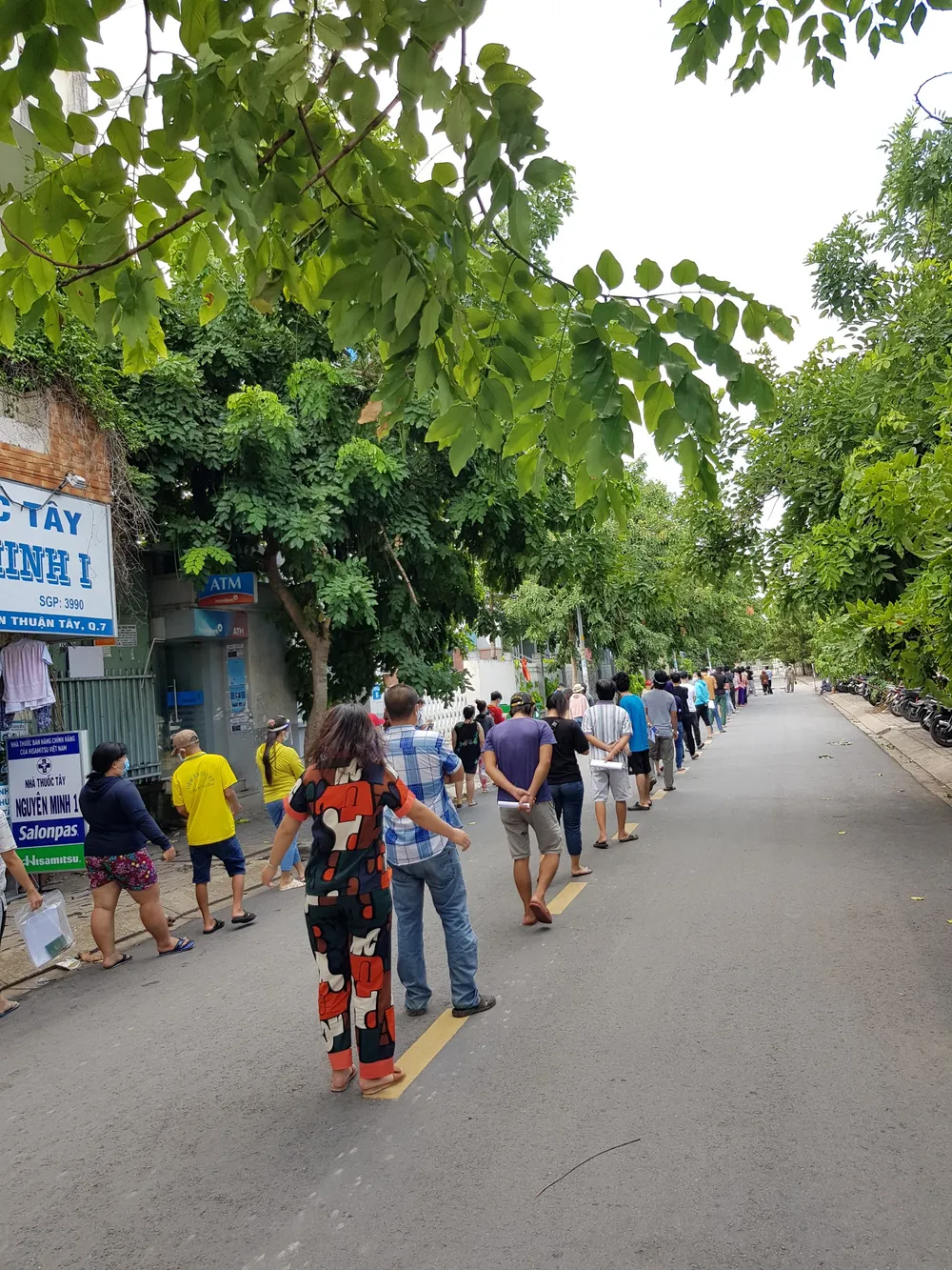 Hơn 6.000 người ở quận 7 đăng ký tiêm vaccine Vero Cell ảnh 1