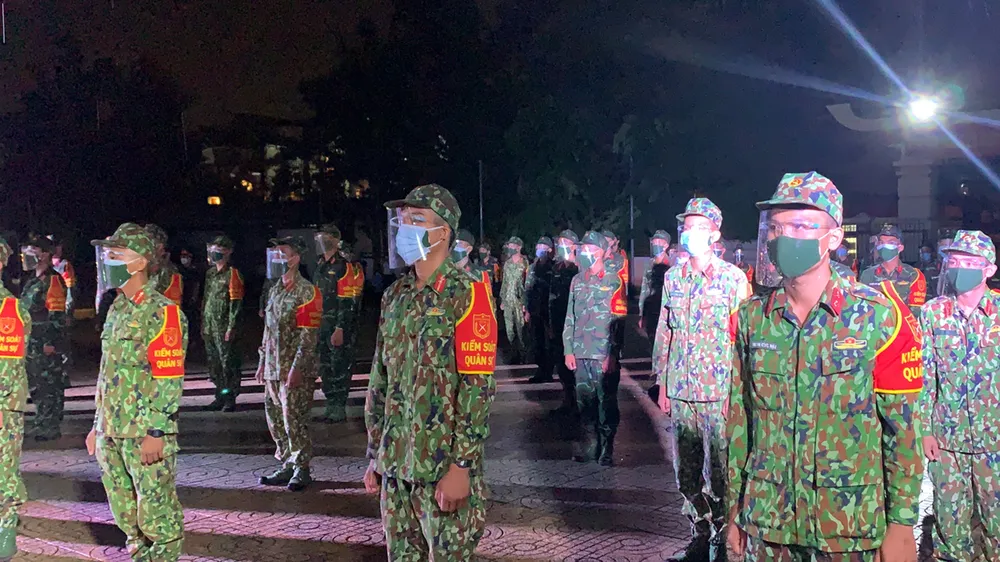 Hơn 900 cán bộ, chiến sĩ sẵn sàng chống dịch tại TP Thủ Đức ảnh 5