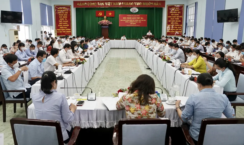 Bí thư Thành ủy TPHCM Nguyễn Văn Nên: Tính toán lại bộ mặt đô thị, xây nhà trọ đúng quy cách ảnh 1