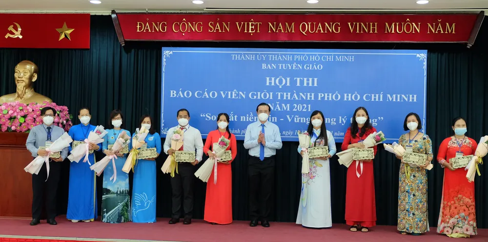 53 thí sinh tranh tài tại hội thi báo cáo viên giỏi năm 2021 ảnh 3