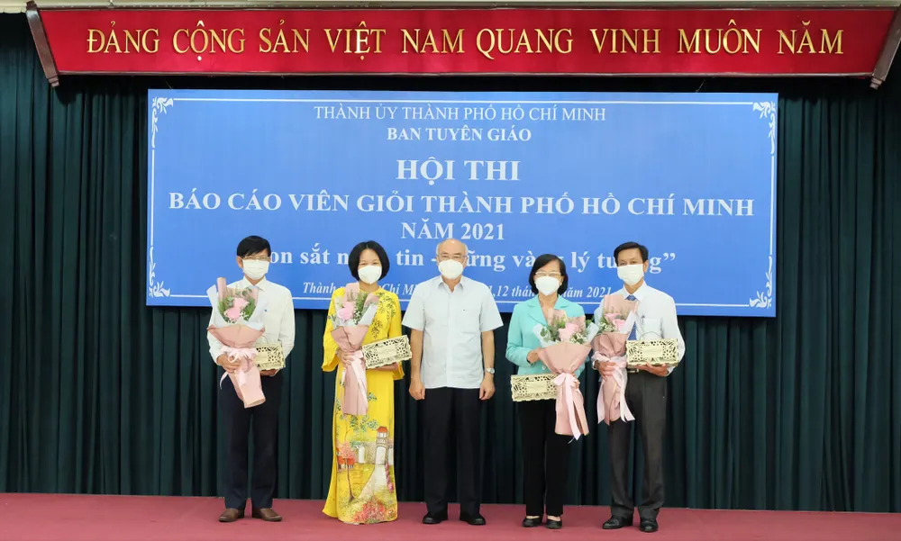 53 thí sinh tranh tài tại hội thi báo cáo viên giỏi năm 2021 ảnh 2