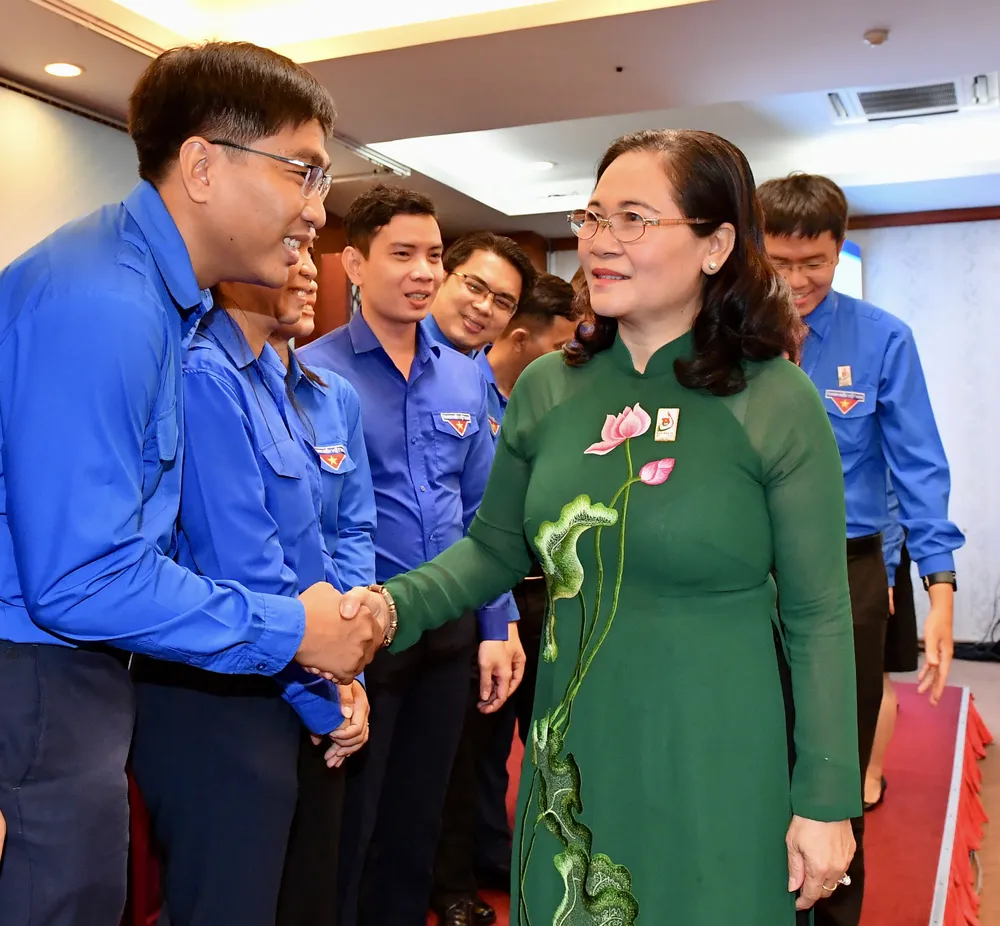 Chủ tịch HĐND TPHCM Nguyễn Thị Lệ: Mỗi cán bộ, công chức trẻ hãy chọn cho mình một khát vọng về thành phố thân yêu  ảnh 2