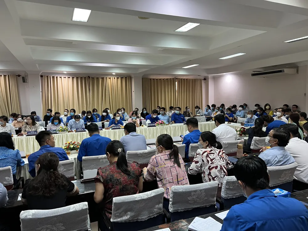 Gỡ khó cho cán bộ phường ảnh 2