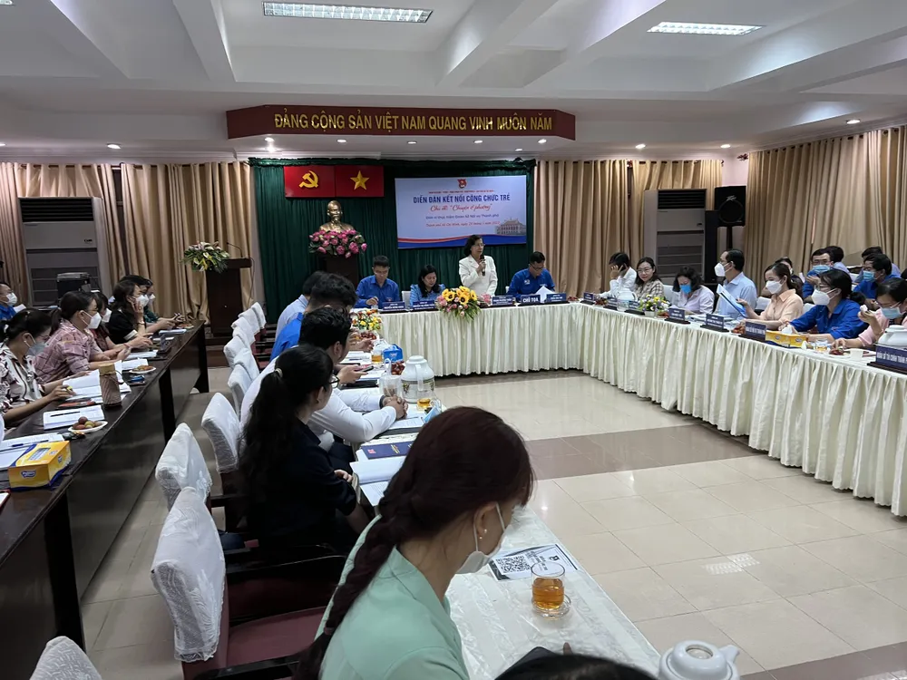 Gỡ khó cho cán bộ phường ảnh 1