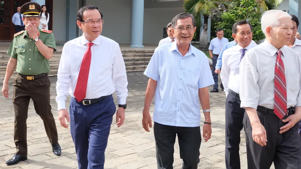 Đảng ủy khối Dân - Chính - Đảng TPHCM kỷ niệm 15 năm thành lập ảnh 6