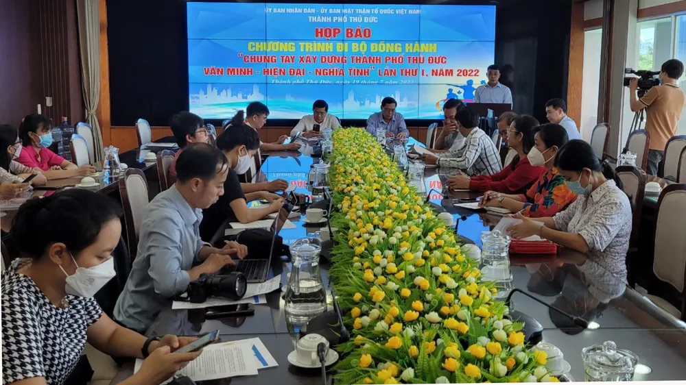 TP Thủ Đức tổ chức đi bộ đồng hành chăm lo an sinh xã hội cho người dân ảnh 1