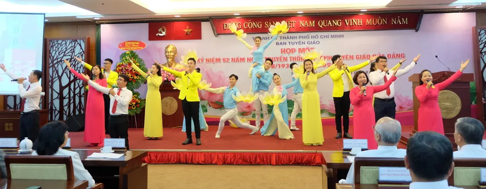 Ban Tuyên giáo Thành ủy TPHCM tổ chức 92 năm Ngày truyền thống ngành tuyên giáo của Đảng  ảnh 1