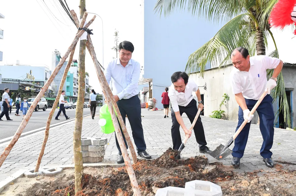 Quận 7 thông xe tuyến đường 100 tỷ đồng từ nguồn xã hội hóa ảnh 5