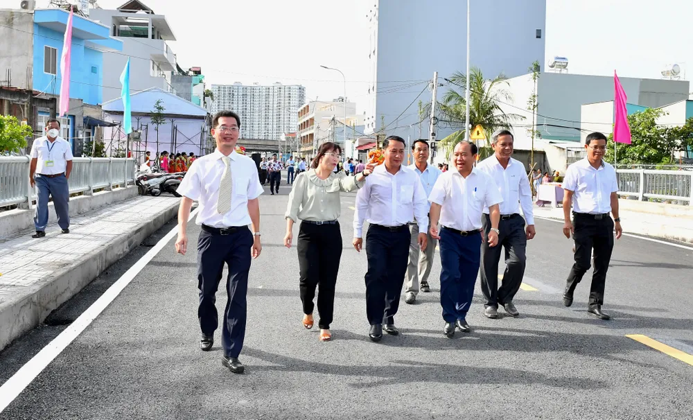 Quận 7 thông xe tuyến đường 100 tỷ đồng từ nguồn xã hội hóa ảnh 2