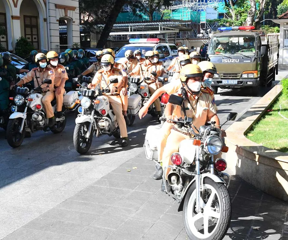 Lãnh đạo quận 1 cảm ơn người dân sống trên tuyến đường Lê Lợi ảnh 3