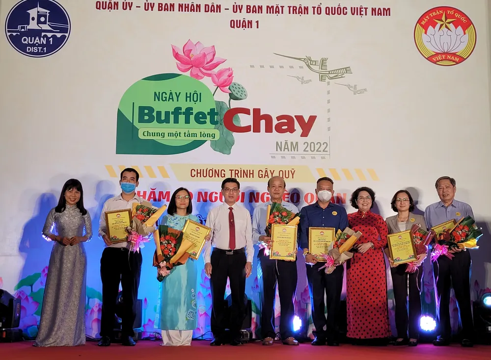 Ngày hội buffet chay vận động hơn 4,5 tỷ đồng ủng hộ Quỹ Vì người nghèo ảnh 2