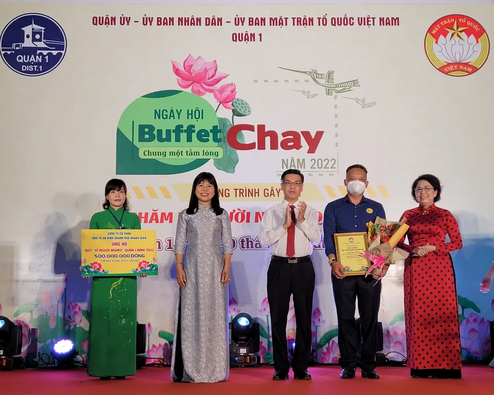 Ngày hội buffet chay vận động hơn 4,5 tỷ đồng ủng hộ Quỹ Vì người nghèo ảnh 1