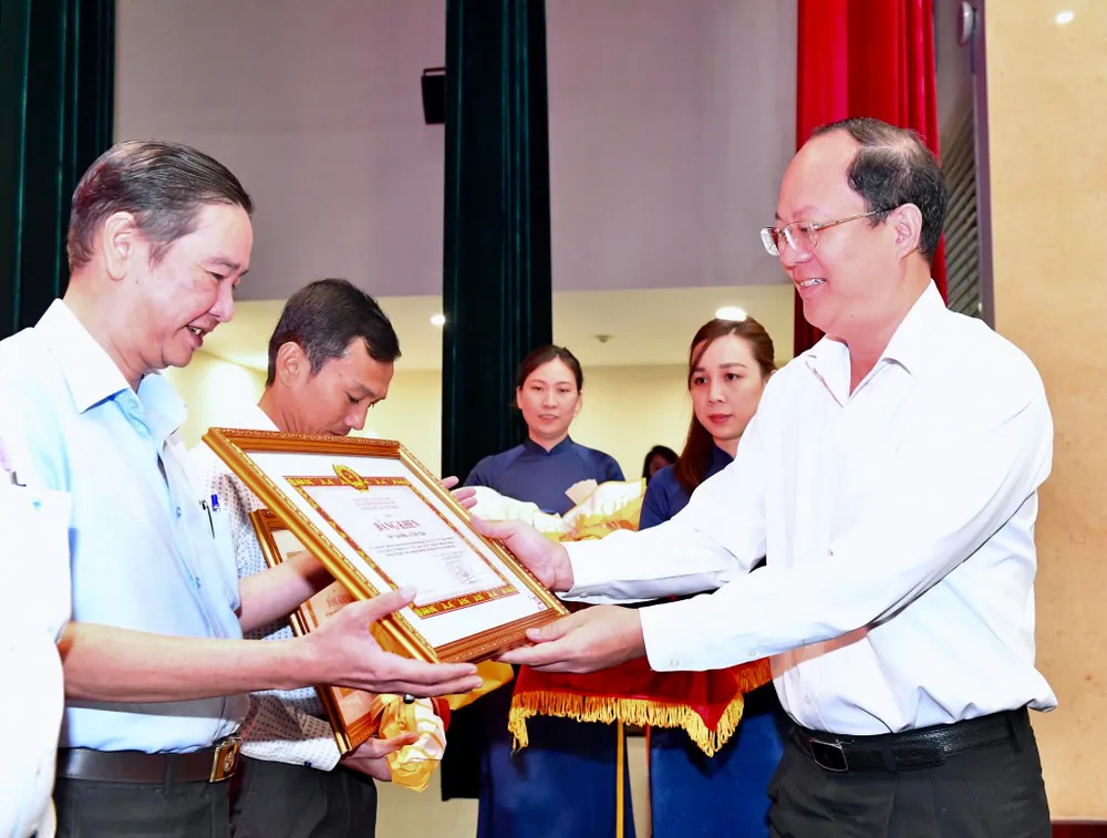 Tạo điều kiện để các hội quần chúng hoạt động, đóng góp cho sự phát triển của TPHCM ảnh 3